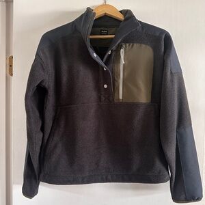 New. Prana Black and Olive Snap-Up Fleece